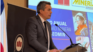 Sernageomin entregó el premio anual de seguridad minera 2025 destacando a empresas y trabajadores del sector